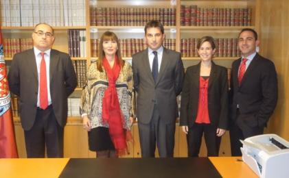 El Col·legi i el Banco Santander signen un acord de col·laboració